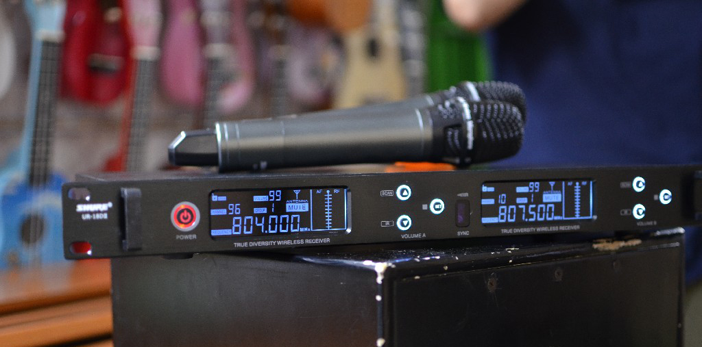 Kiểm tra micro karaoke
