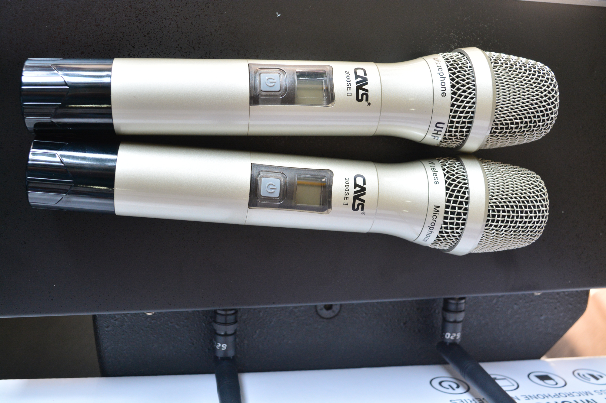 Thông số kĩ thuật Micro karaoke CAVS 2000 SEII